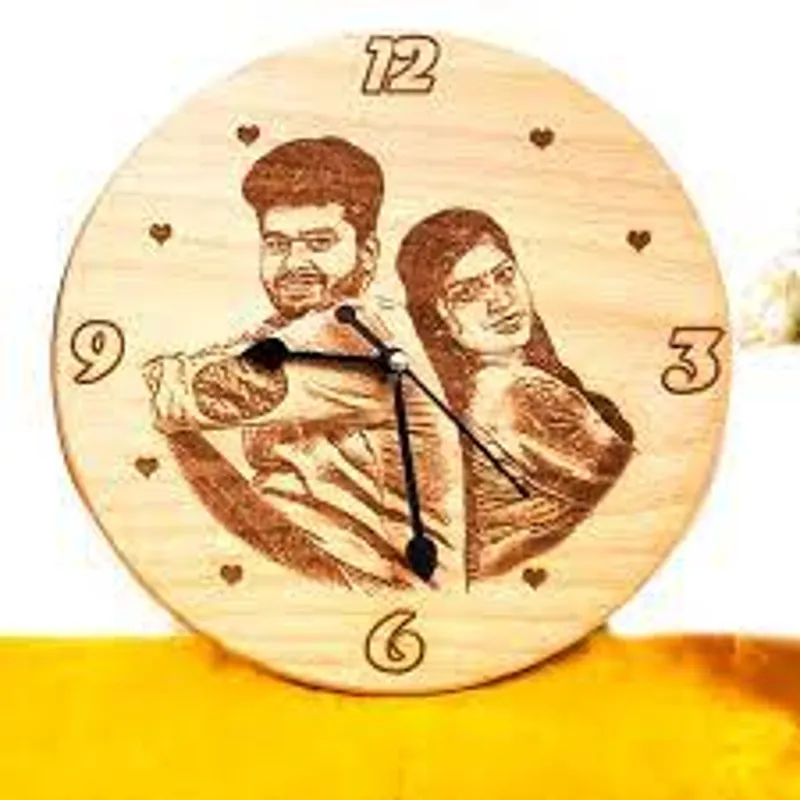 10 Inch Round Wood Engraving Clock