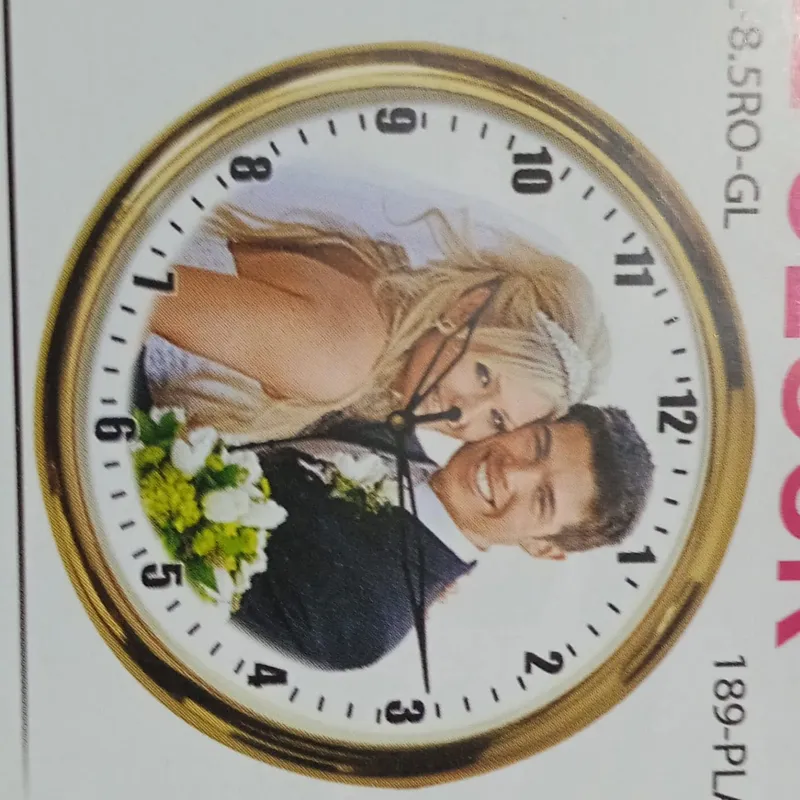 8.5 Inch gold Round Clock